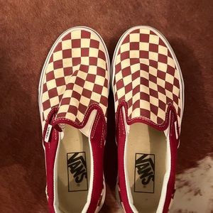 maroon vans